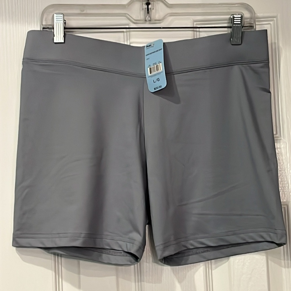 NWT 2 Bike Shorts. Grey & Black. Lots of Spandex. So Sporty & Bold Spirit - Picture 9 of 16